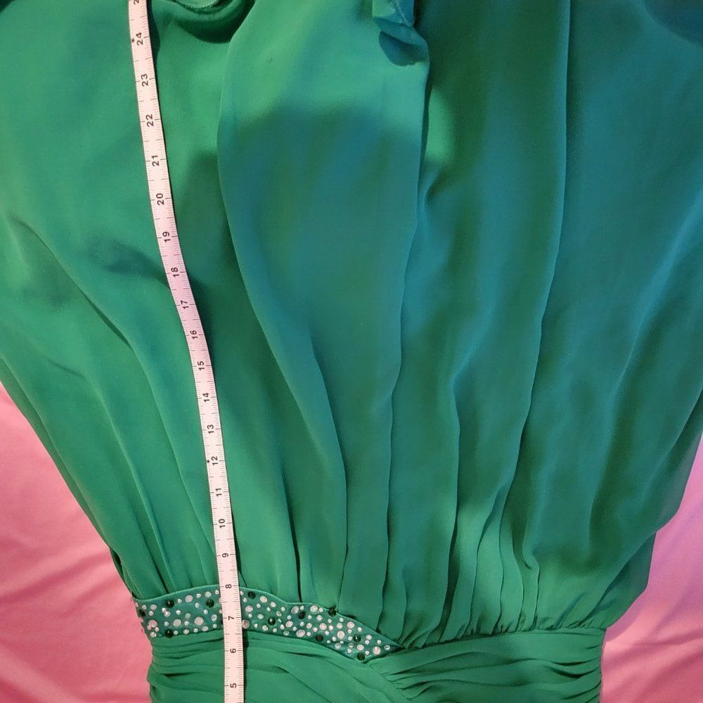 CITY STUDIO EMERALD GREEN COCKTAIL DRESS - Picture 8 of 8